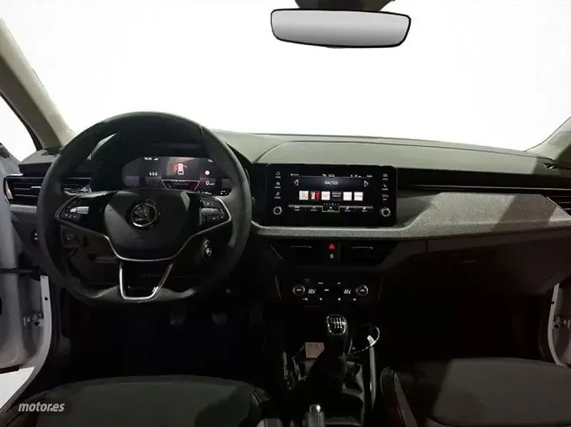 Usado Skoda Scala Selection 150 CV (110 kW) 2025 Blanco Utilitario