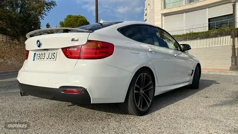 Usado BMW 318 Comfort Edition 2015 Blanco Berlina