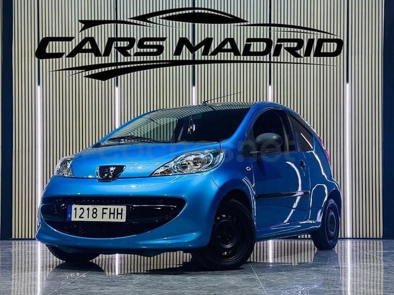 Usado Peugeot 107 68 CV (50 kW) 2006 Azul Utilitario