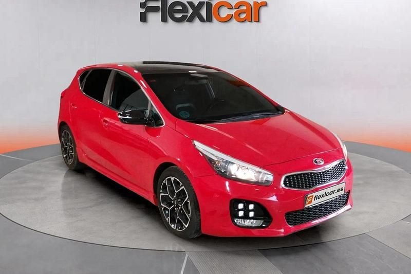 Usado Kia Ceed GT GT-Line 136 CV (100 kW) 2017 Rojo Berlina