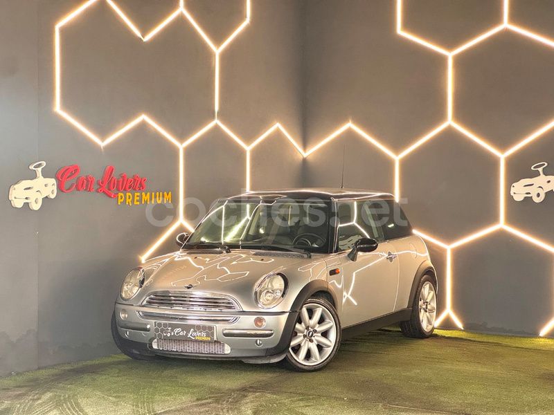 Usado Mini Cooper 120 CV (88 kW) 2007 Gris / plata Utilitario