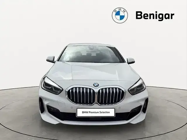 Usado BMW 118 Shadowline 150 CV (110 kW) 2022 Blanco