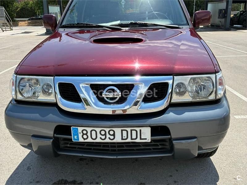 Granate Usado 2004 Nissan Terrano SUV | 9500 € (Precio justo) - Imagen 1/4
