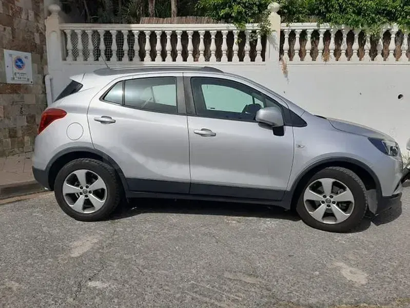 Usado Opel Mokka X Selective 140 CV (102 kW) 2017 Gris / plata SUV