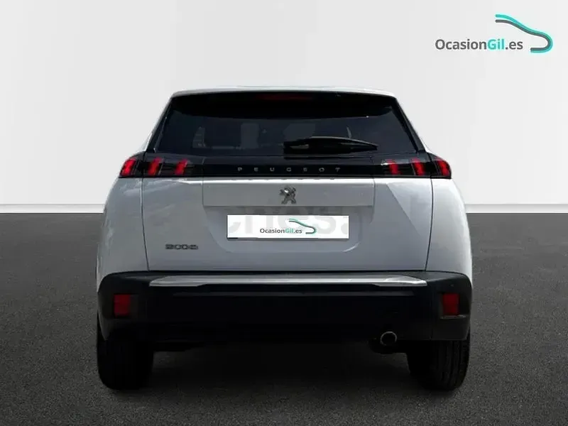 Usado Peugeot 2008 Allure 110 CV (80 kW) 2022 Blanco SUV