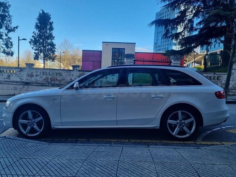 Usado Audi A4 S-Line 150 CV (110 kW) 2015 Blanco Familiar