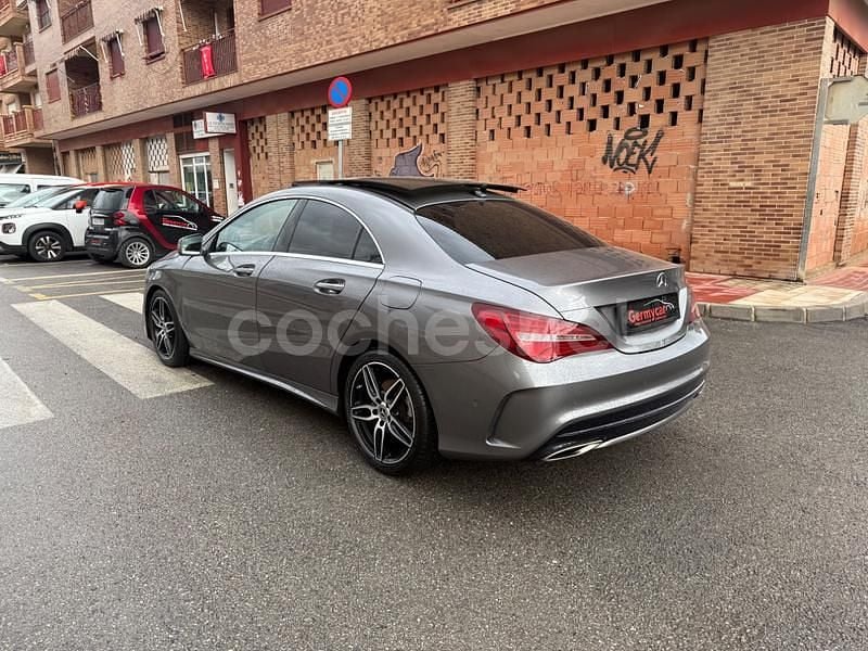 Usado Mercedes CLA220 170 CV (125 kW) 2018 Gris / plata Berlina