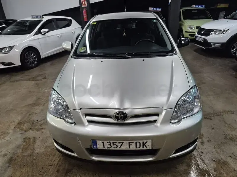 Usado Toyota Corolla Luna 116 CV (85 kW) 2007 Gris / plata Berlina