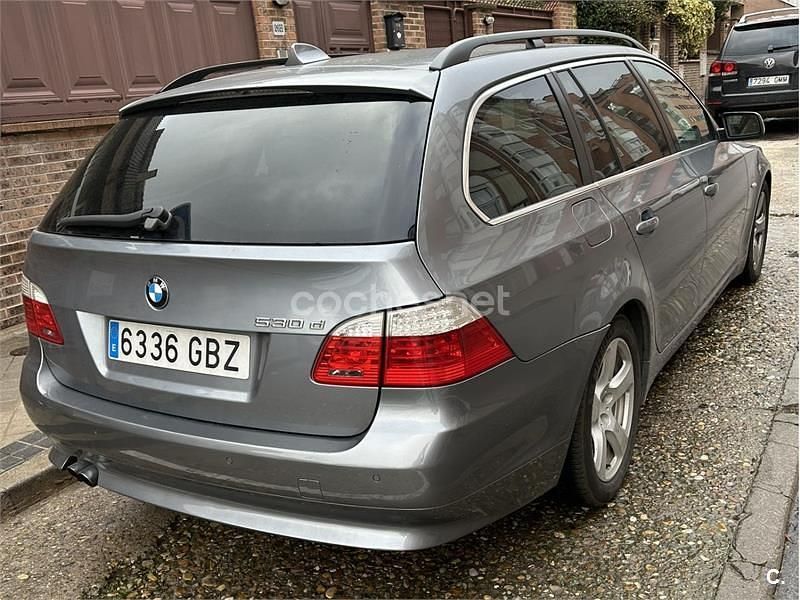 Gris / plata Usado 2008 BMW 530 Familiar | 5900 € (Super precio) - Imagen 1/4