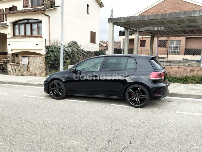 Usado VW Golf VI GTI 210 CV (154 kW) 2011 Negro Utilitario