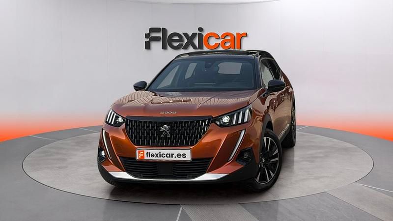 Usado Peugeot 2008 GT 156 CV (114 kW) 2020 Naranja SUV