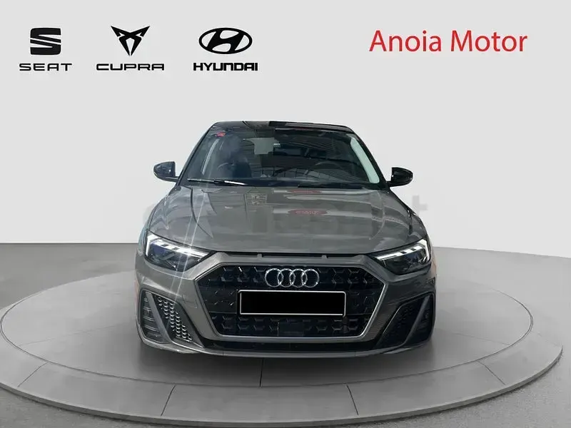 Usado Audi A1 Sportback S-Line 110 CV (80 kW) 2021 Gris / plata Utilitario