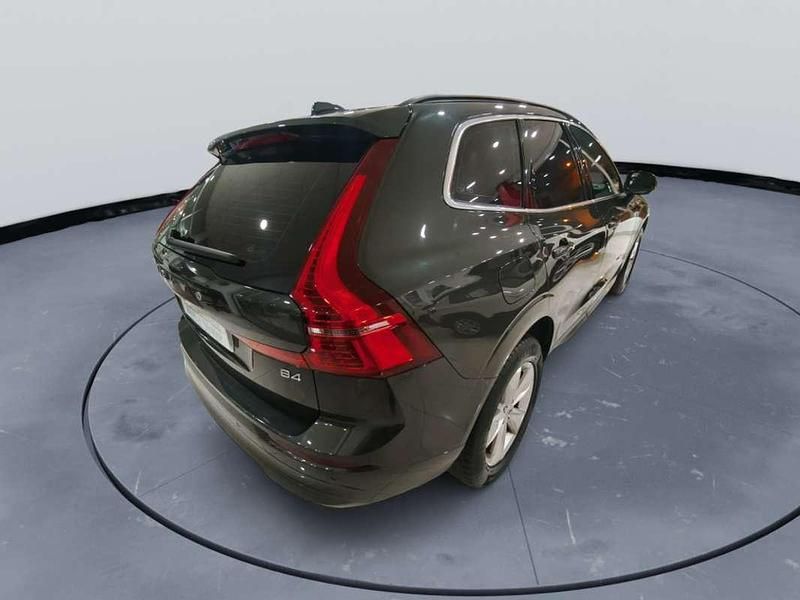 Usado Volvo XC60 Momentum 197 CV (144 kW) 2021 Verde SUV
