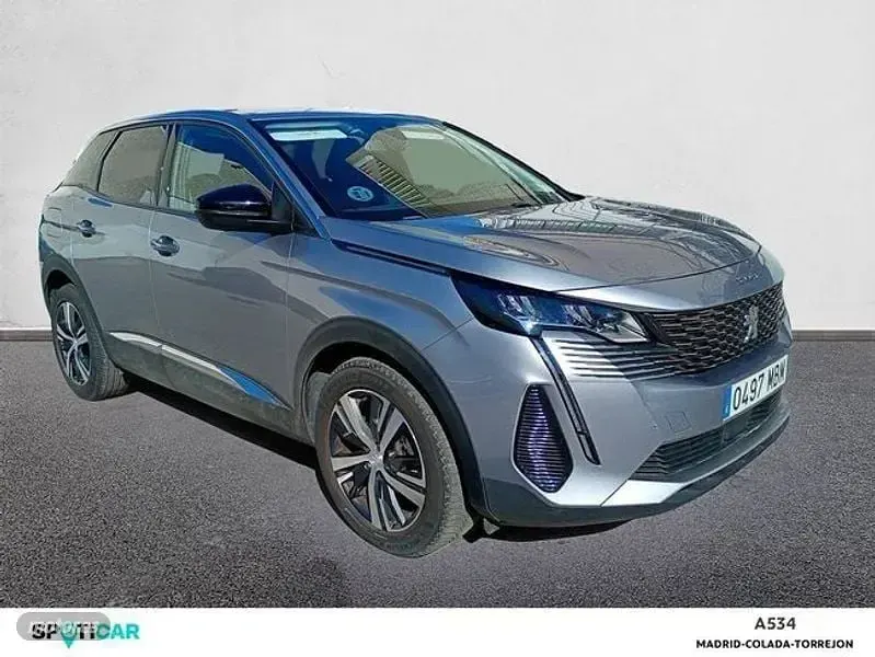 Usado Peugeot 3008 Allure 130 CV (95 kW) 2022 Gris SUV