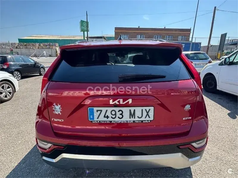 Usado Kia Niro 183 CV (134 kW) 2023 Rojo SUV