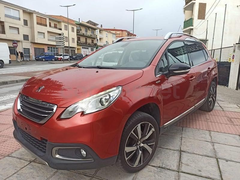 Usado Peugeot 2008 Allure 92 CV (67 kW) 2015 Naranja SUV