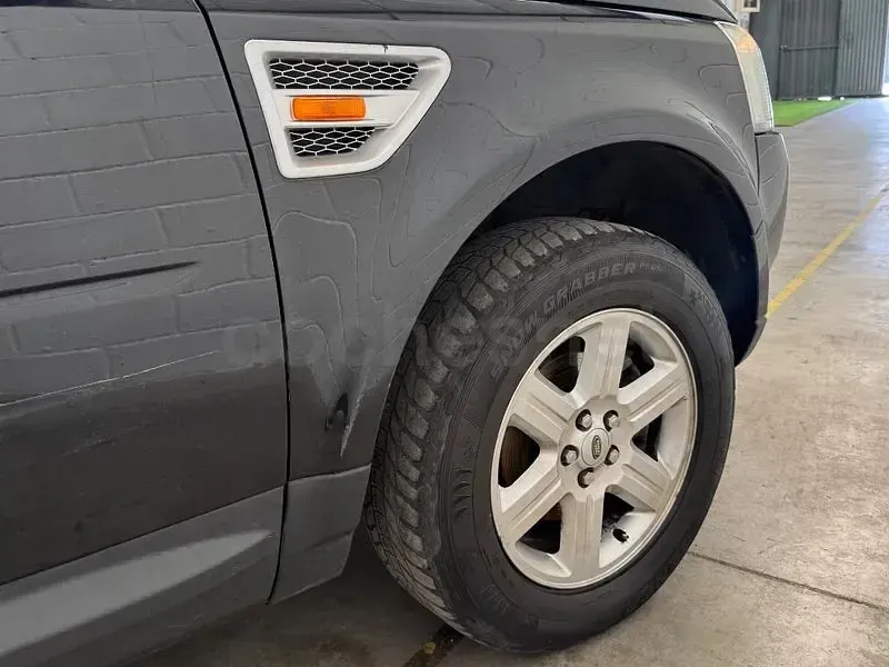 Usado Land Rover Freelander 2 S 112 CV (82 kW) 2007 Negro SUV