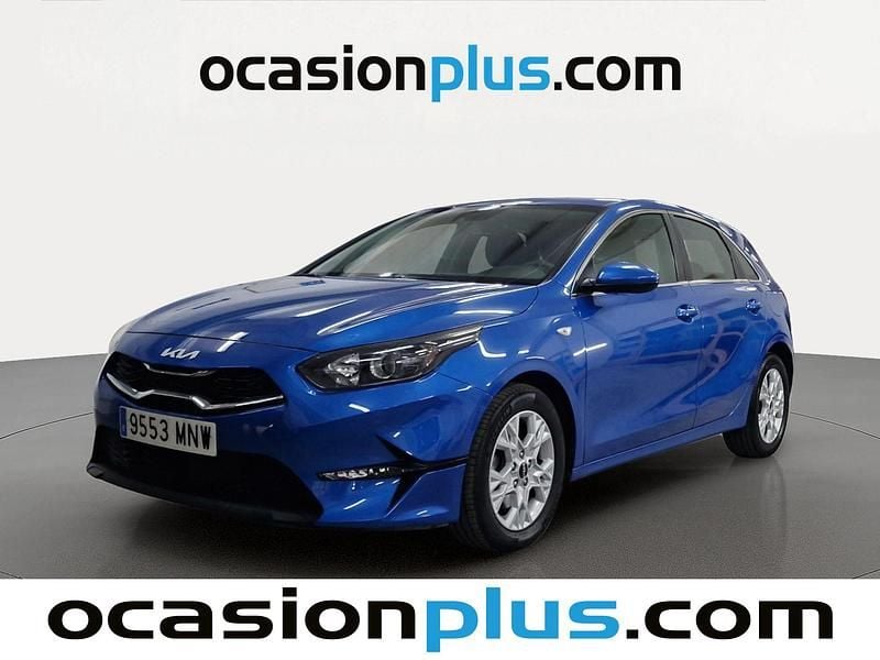 Azul Usado 2024 Kia Ceed Utilitario | 16.228 € (Super precio) - Imagen 1/4