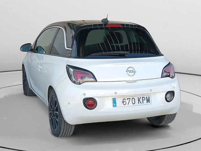 Usado Opel Adam Glam 101 CV (74 kW) 2018 Blanco Utilitario