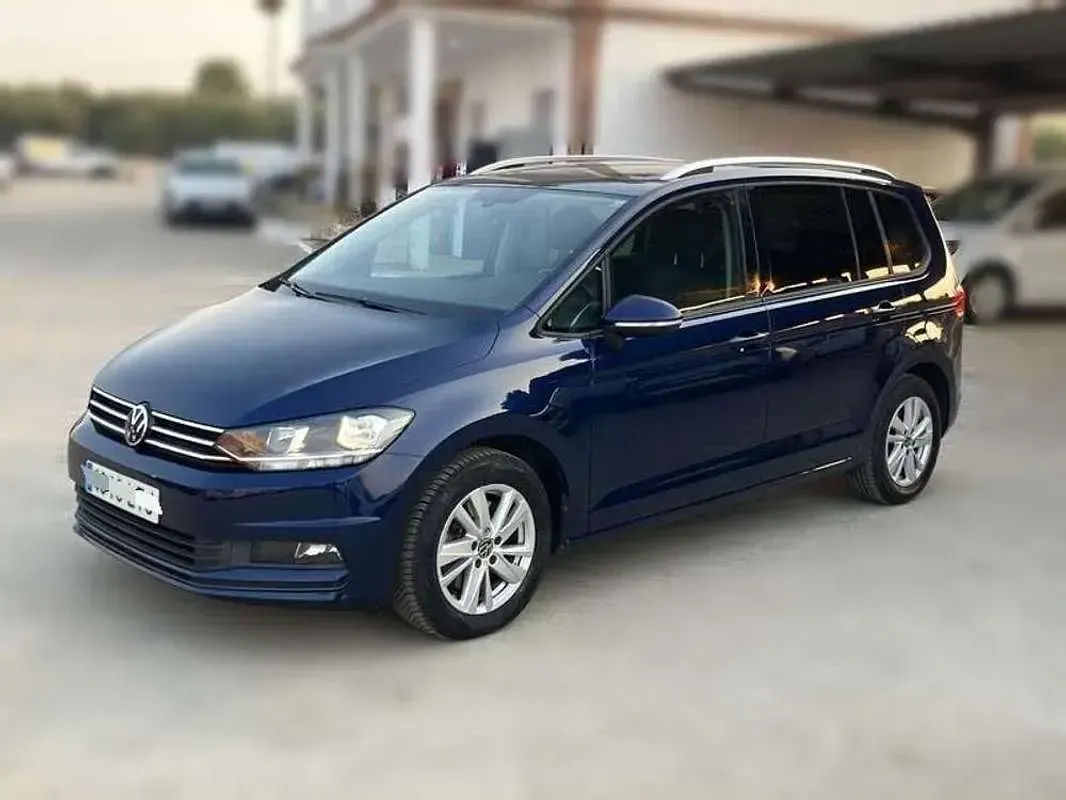 Usado VW Touran Advance 150 CV (110 kW) 2021 Azul Monovolumen