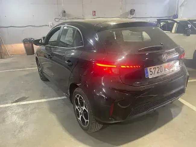 Usado MG MG3 Comfort 195 CV (143 kW) 2025 Negro Utilitario