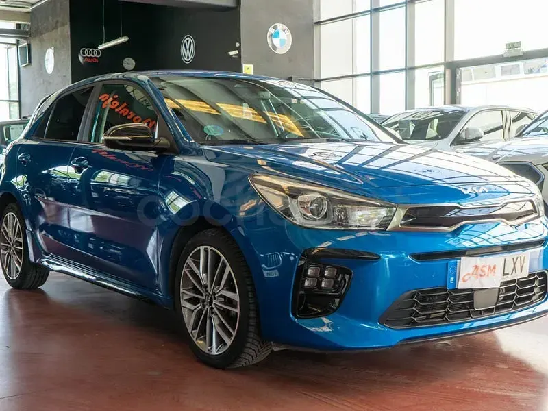 Usado Kia Rio GT-Line 100 CV (73 kW) 2022 Azul Berlina