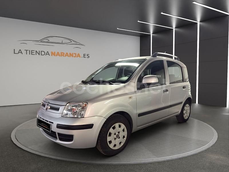 Gris / plata Usado 2011 Fiat Panda Active Berlina | 4990 € (Precio justo) - Imagen 1/4