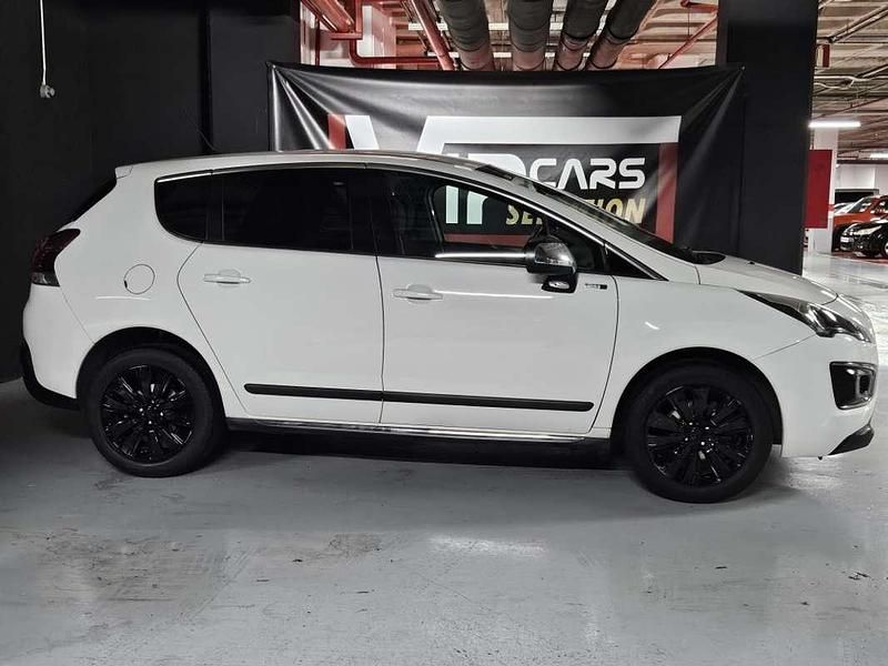 Usado Peugeot 3008 131 CV (96 kW) 2016 Blanco Berlina