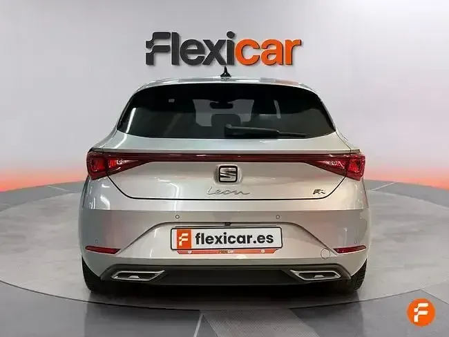 Usado Seat Leon FR 150 CV (110 kW) 2021 Gris