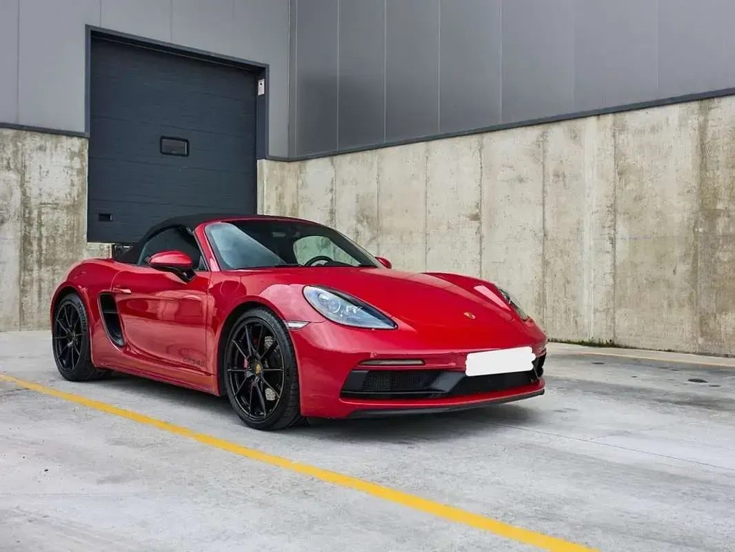 Usado Porsche 718 400 CV (294 kW) 2020 Rojo Descapotable