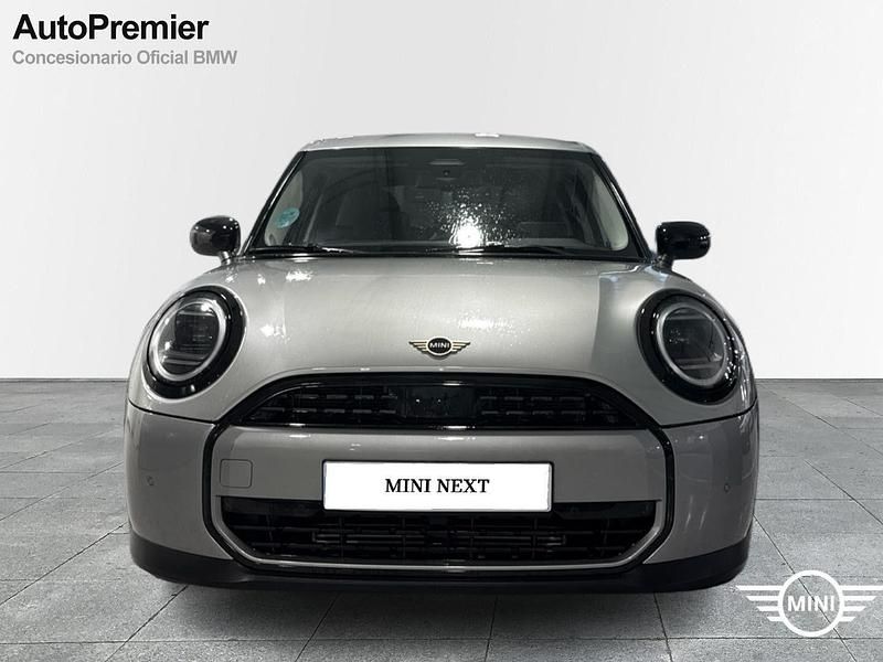Usado Mini Cooper Essential 156 CV (114 kW) 2024 Plateado Utilitario