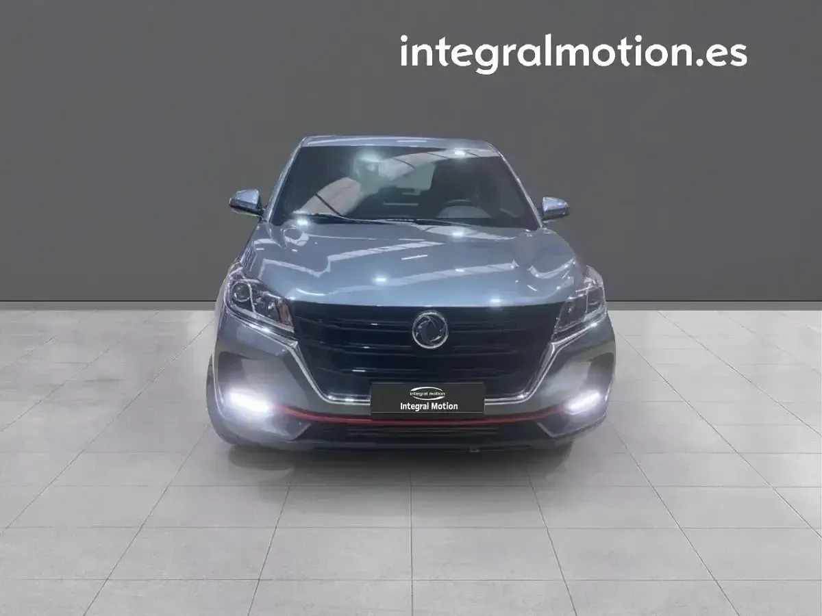 Nuevo DFSK 500 106 CV (77 kW) 2025 Gris SUV
