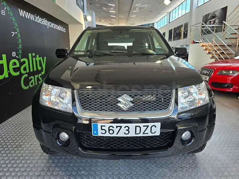 Usado Suzuki Grand Vitara 129 CV (94 kW) 2006 Negro SUV