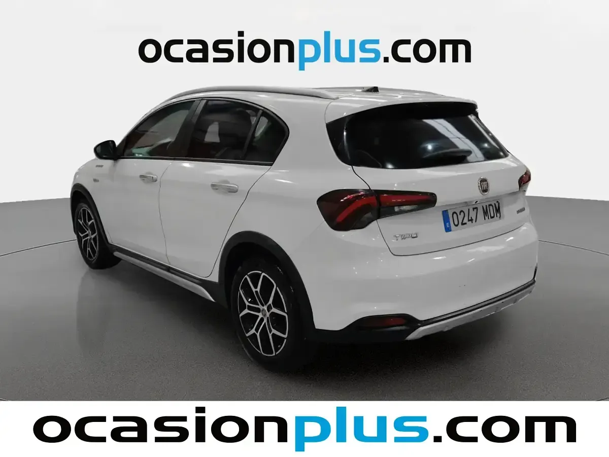 Usado Fiat Tipo Cross 130 CV (95 kW) 2023 Verde Berlina