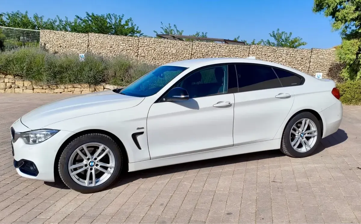 Usado BMW 420 Gran Coupé 190 CV (139 kW) 2016 Blanco Coupe