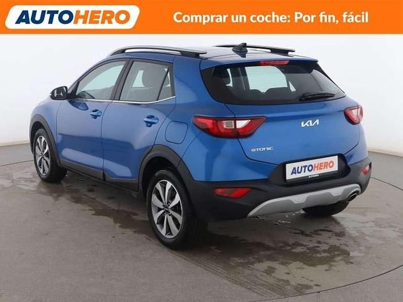 Usado Kia Stonic 79 CV (58 kW) 2024 Azul SUV