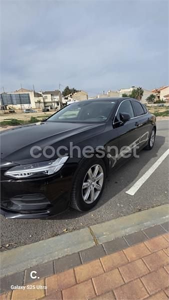 Usado Volvo S90 Momentum 150 CV (110 kW) 2018 Negro Berlina