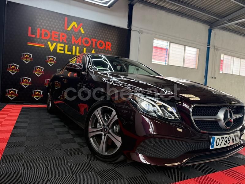 Usado Mercedes E220 194 CV (142 kW) 2019 Granate Coupe
