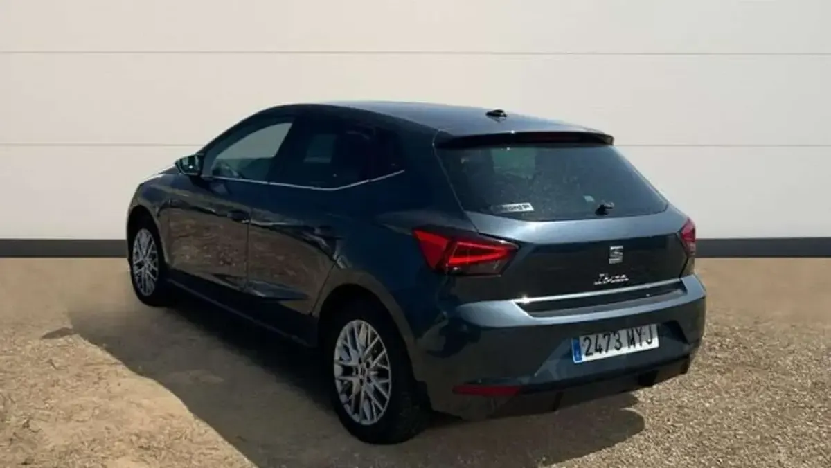 Usado Seat Ibiza XCELLENCE 116 CV (85 kW) 2025 Gris Utilitario