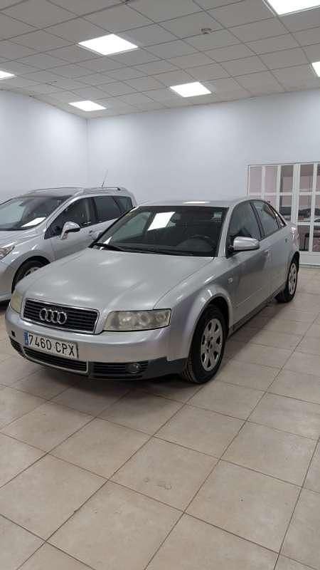 Gris Usado 2001 Audi A4 Berlina | 1890 € (Super precio) - Imagen 1/4
