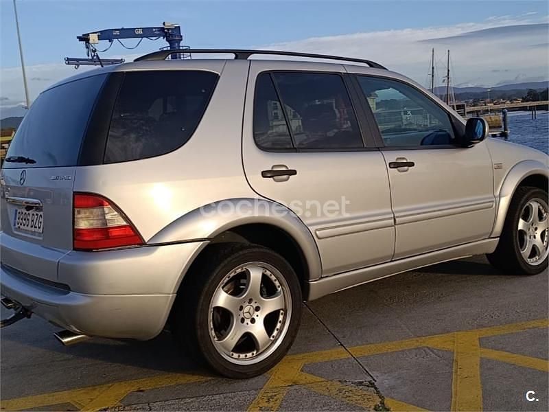 Usado Mercedes ML55 AMG AMG 347 CV (255 kW) 2000 Gris / plata SUV