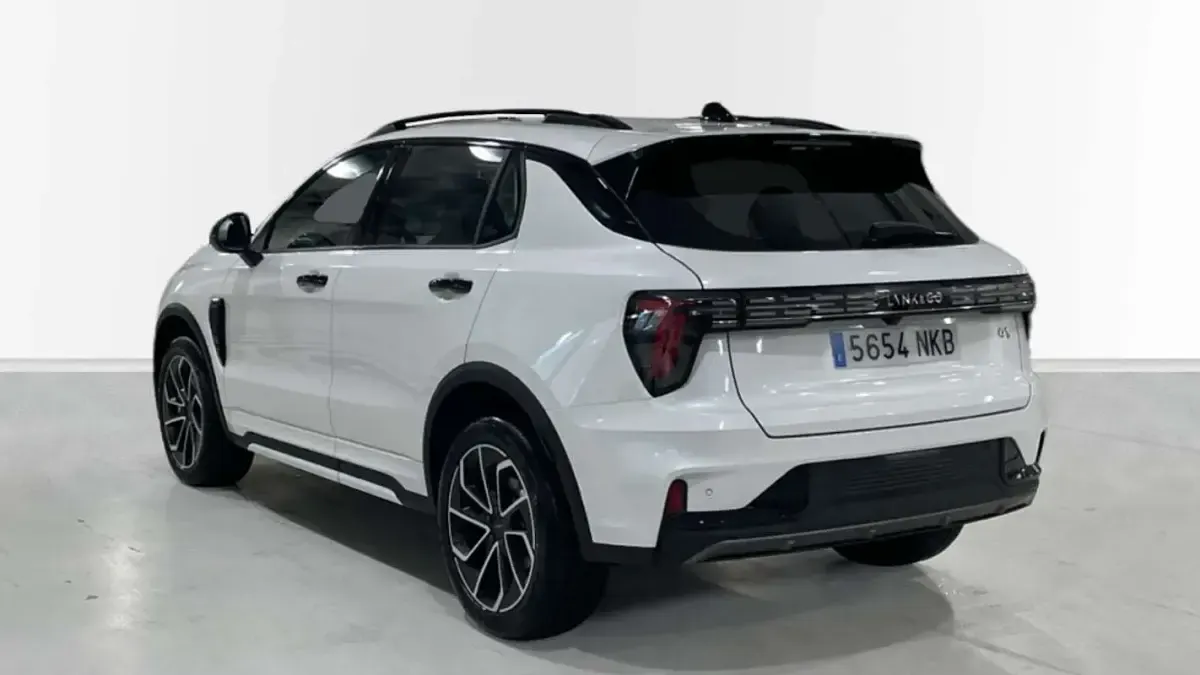 Usado Lynk & Co 01 279 CV (205 kW) 2026 Blanco SUV