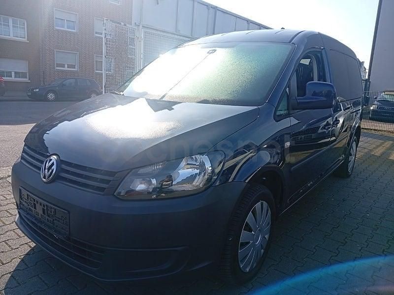 Usado VW Caddy Maxi Comfortline 102 CV (75 kW) 2014 Azul Monovolumen