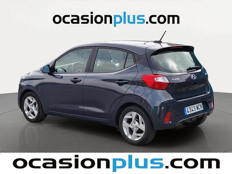 Usado Hyundai i10 67 CV (49 kW) 2022 Gris Utilitario