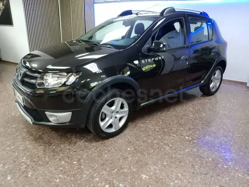 Usado Dacia Sandero Stepway 90 CV (66 kW) 2016 Negro Berlina