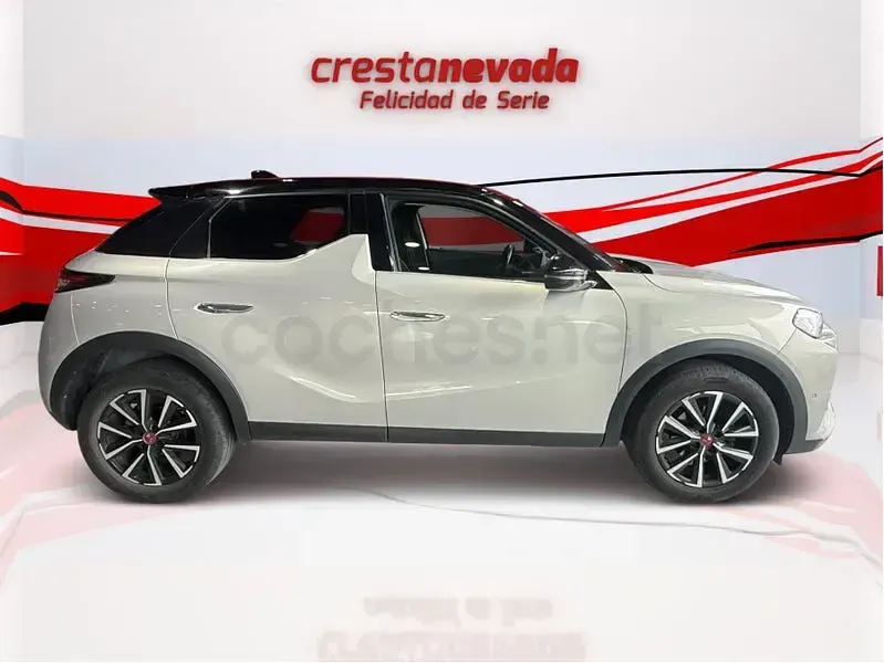 Usado DS Automobiles DS3 Crossback Performance 130 CV (95 kW) 2023 Gris / plata SUV