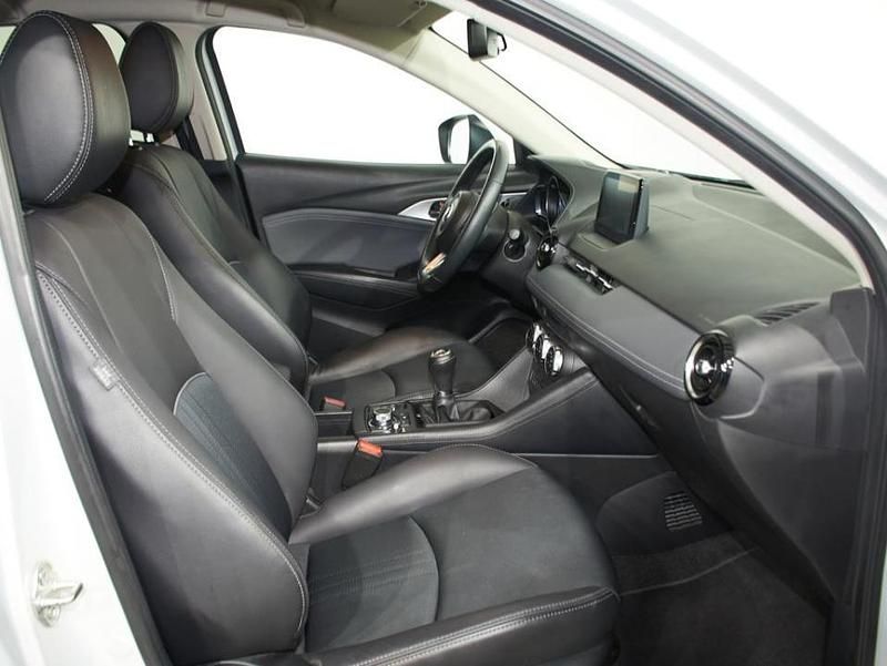 Usado Mazda CX-3 121 CV (88 kW) 2021 Polymetal gray m SUV