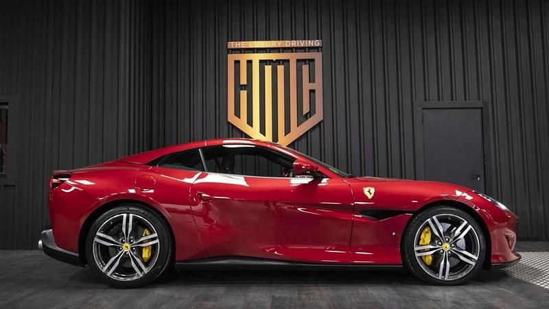 Usado Ferrari Portofino 600 CV (441 kW) 2020 Rojo Descapotable