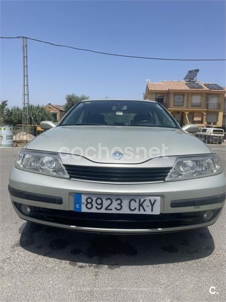 Gris / plata Usado 2004 Renault Laguna II Authentique Berlina | 2200 € (Precio justo) - Imagen 1/4