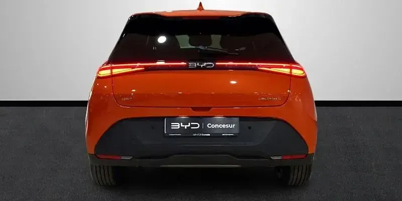 Usado BYD Dolphin Boost 155 kW (212 CV) 2026 Naranja Utilitario